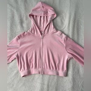 Pink velvet cropped zip up. Juicy Couture vibes!